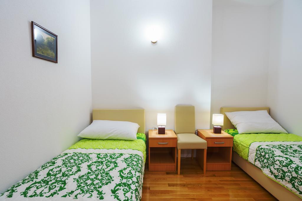 Apartments Zezelj Ilha Sveti Stefan Exterior foto